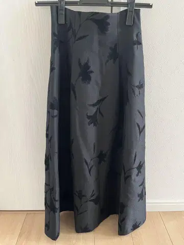 내추럴 뷰티 베이직 스커트 블랙