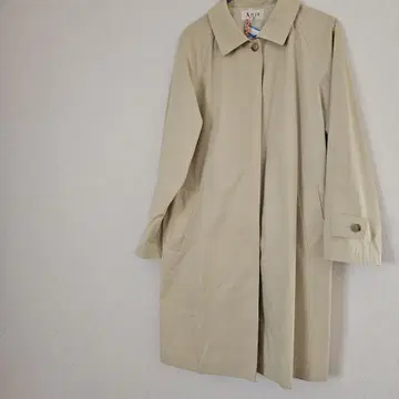 베이지 롱 코트 심플