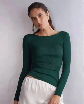 intimissim 새상품! 울 & 실크 라운드넥 와이드 니트