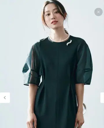 VERY x UNFILO BEAUTY MOVE 시어 슬리브 원피스 블랙