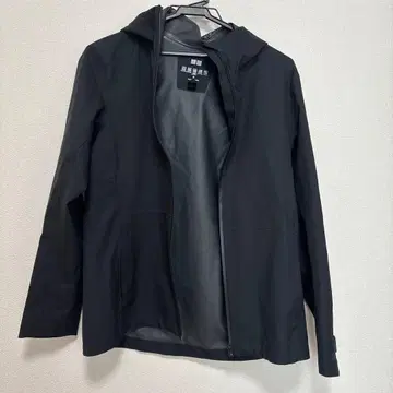 유니클로 블록테크 후드티 블랙 M 사이즈 (여성용)