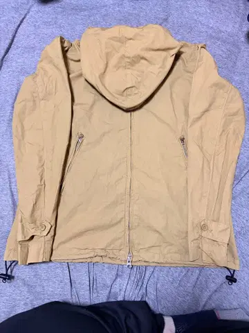 URBAN RESEARCH DOORS 베이지 마운틴 후드티