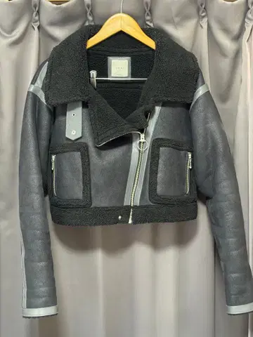 주에미 juemi 숏 무스탕 코트