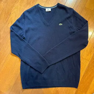 Lacoste 네이비 V넥 니트 스웨터
