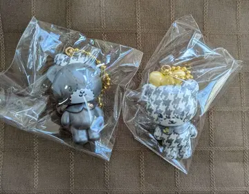 헬로키티 흑백 걸리시 시크릿 마스코트 참 타이니 참