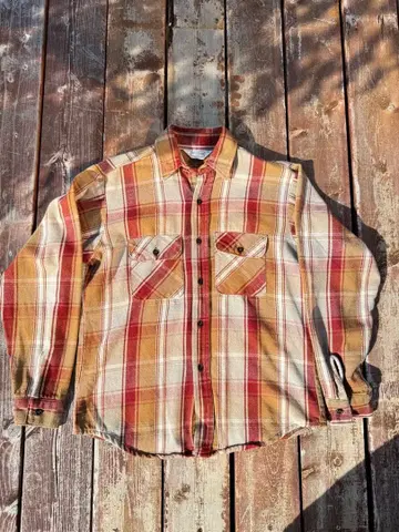 체크 무늬 플란넬 셔츠 긴팔 빨간색 베이지