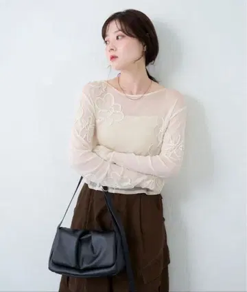 kastane 플라워 코드 자수 시어 TOPS