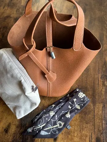 천연 가죽 브라운 큐브 백