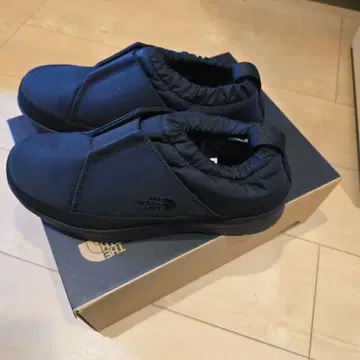 THE NORTH FACE 블랙 슬립온 슈즈