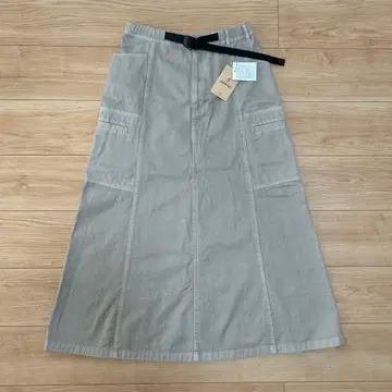 미사용 새상품 그라미치 보야 스커트 M 사이즈