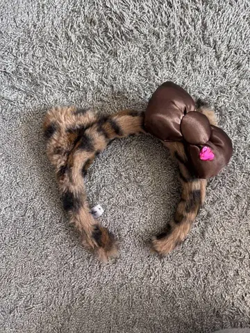 레오파드 무늬 키티 머리띠 브라운 리본