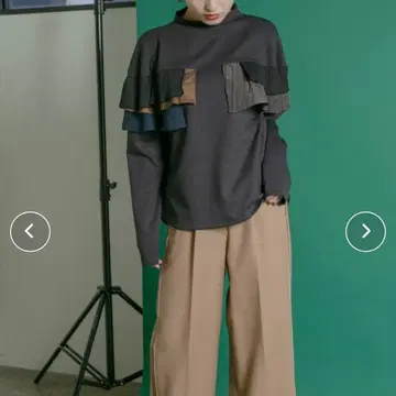 Eimee Law 에이미 로우 보틀넥 프릴 맨투맨 그레이