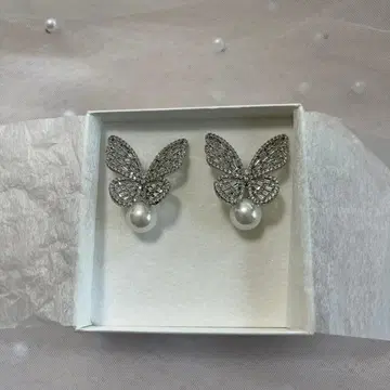 STELLA BRIDAL 귀걸이 버터플라이 파피용