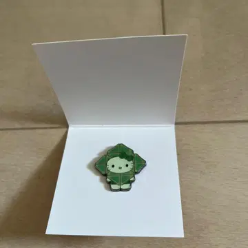 모키티 일본관 시크릿 핀 배지 렌 마르만니아