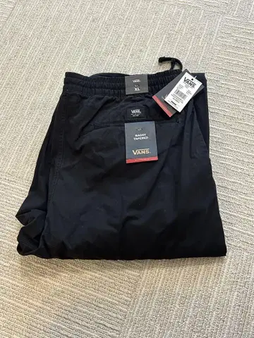 [새상품] VANS 배기 테이퍼드 엘라스틱 XL 블랙 팬츠