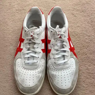 오니츠카 타이거 화이트/레드 스니커즈