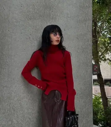 Ameri BEST TOUCH GARTER DETAIL KNIT TOP