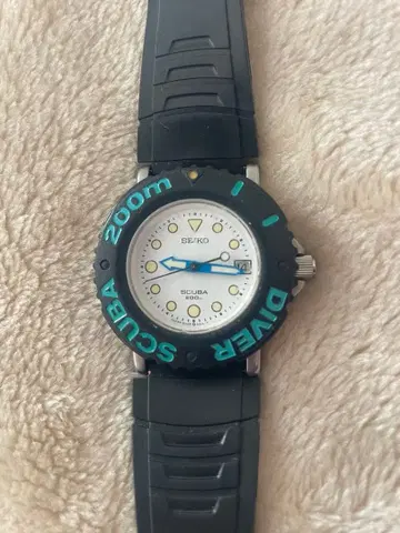 작동품 SEIKO 다이버 워치 200m 레트로
