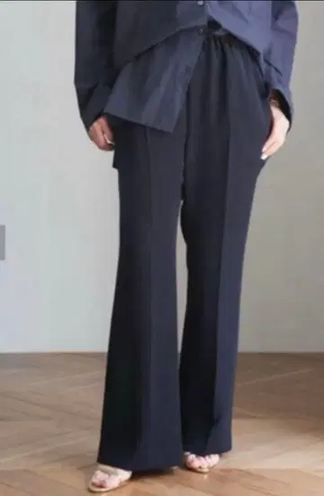 Deuxieme Classe 이지 플레어 팬츠 블랙