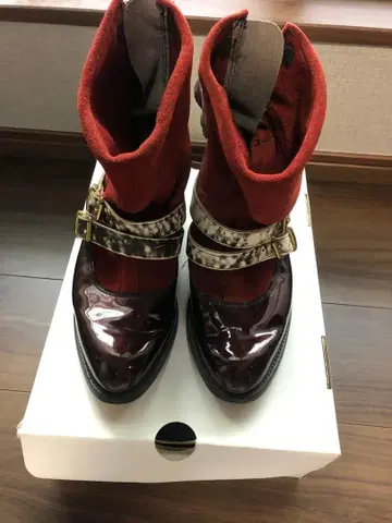 라카 부츠 에나멜