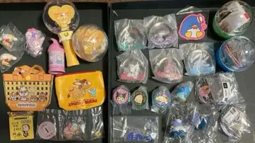 산리오 캐릭터 여러 가지 캡슐 토이 묶음 판매