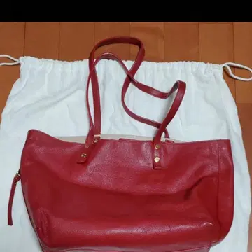 끌로에 빨간색 가죽 토트백