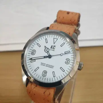 일본제 앳더코너 남성용 쿼츠 배터리 포함 작동품