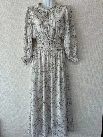 dazzlin 꽃무늬 셔링 맥시 원피스