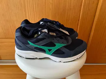 [새상품] 미즈노 스니커즈 24cm