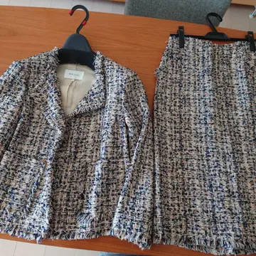 베이지 BEIGE 트위드 자켓 셋업 새상품급