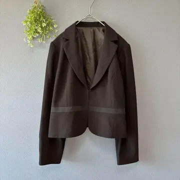 도쿄 소와르 [L] 고급 시크 얇은 소재의 가벼운 라인 블랙 포멀 자켓