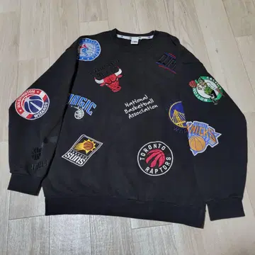 FREAK'S STORE NBA 맨투맨 로고 자수 L 프릭스스토어