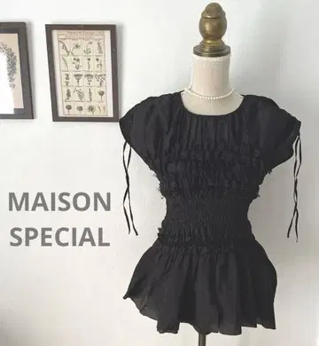 새상품급 블랙 셔링 티셔츠