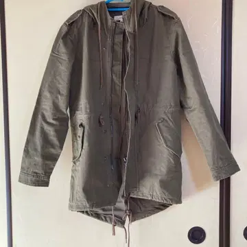 improves 올리브색 더블 지퍼 밀리터리 스타일 모즈 코트