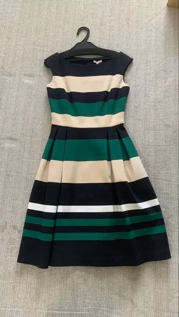 tocca 원피스 보더 그린