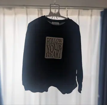 MEDOC original 퍼 와펜 라운드 헴 롱 T