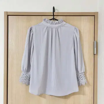 토코 클로젯 블라우스