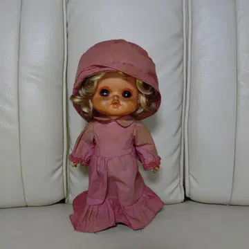쇼와 레트로 프릴 달린 핑크 드레스 인형