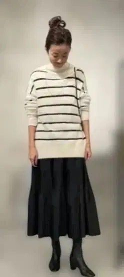 비어즐리 폭스 보더 스웨터