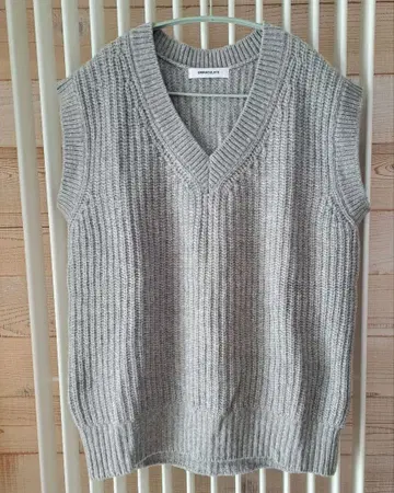 에마큐레이트 니트 베스트 두꺼운 원단 프리