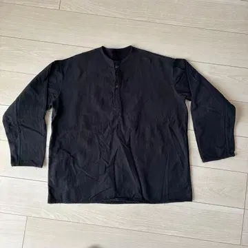 블랙 긴팔 헨리넥 셔츠