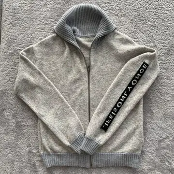 그레이 풀 집업 니트 스웨터 M 사이즈