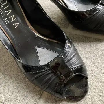 다이애나 펌프스