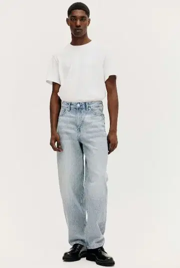 H&M 루즈 데님 라이트 데님 블루 32/30