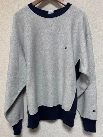 [하자 있음] Champion beams 맨투맨 그레이 네이비