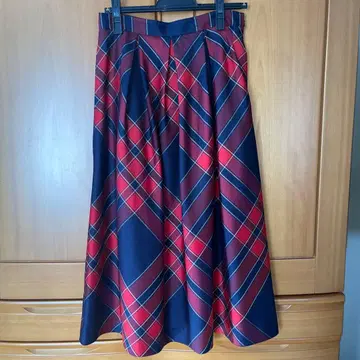 매킨토시 런던 트리플 체크 미디 기장 스커트 40