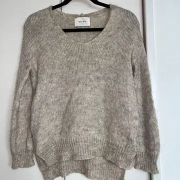 BEIGE 모헤어 니트 스웨터