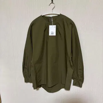 휴먼 우먼 올리브 색상 긴팔 셔츠 백 지퍼 포함