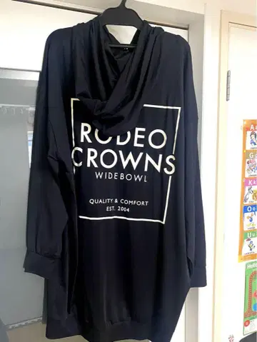 새상품 로데오 크라운 후드티 정가 7천 엔