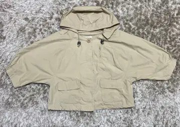 Couture brooch 베이지 그린 후드티 38